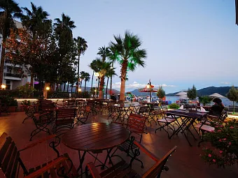 Отель GOLDEN ROCK BEACH HOTEL 5*