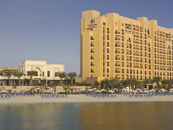 Отель DOUBLETREE BY HILTON RESORT & SPA MARJAN ISLAND 5*