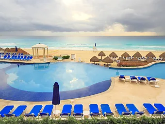 Отель GOLDEN PARNASSUS 5*