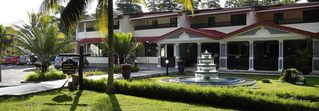 Отель BERJAYA PRASLIN RESORT 3+*, Сейшелы, остров Праслен.