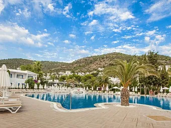 Отель VERA MIRAMAR RESORT 5*