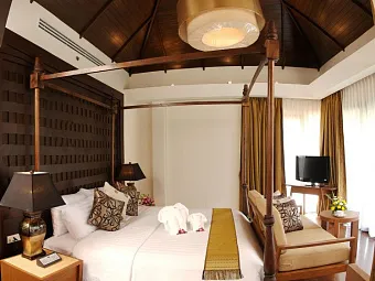 Отель D VAREE MAI KHAO BEACH 4*