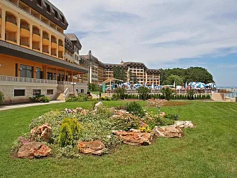 RIVIERA BEACH 5*