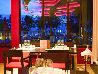 Отель RIU LE MORNE 4*