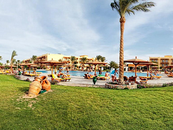 THE DESERT ROSE RESORT