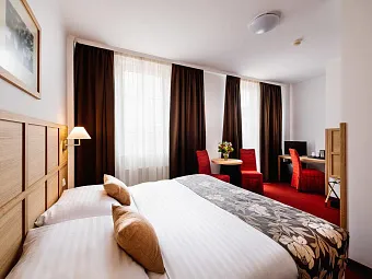 Отель CENTRAL 3*