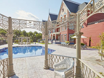   PORTAVENTURA HOTEL MANSION DE LUCY 5*