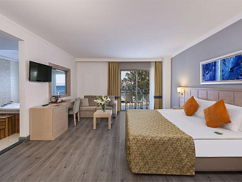 DOUBLETREE BY HILTON ANTALYA KEMER 5*