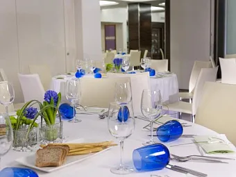 Отель AQUA 4*