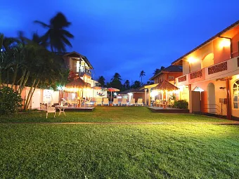 Отель PARADISE HOLIDAY VILLAGE 3*