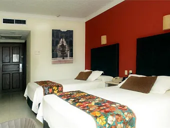 Отель ADHARA HACIENDA CANCUN 3*
