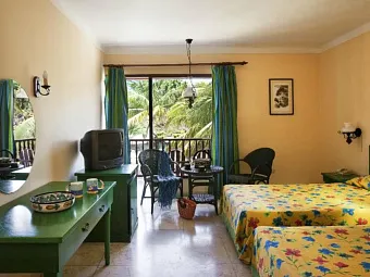 Отель STARFISH CUATRO PALMAS 3*