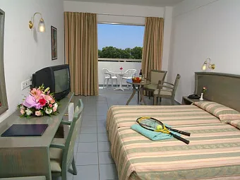  Отель NISSIANA HOTEL & BUNGALOWS 3*, Кипр, Айя-Напа.