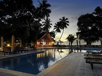 Отель BERJAYA BEAU VALLON BAY RESORT 4*