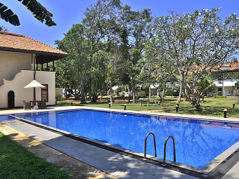 HIBISCUS BEACH HOTEL & VILLAS 4*