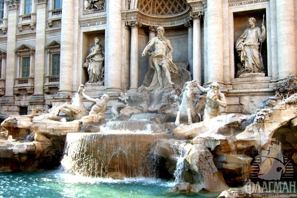 Рим.Фонтан Треви. Построен в стиле барокко. Это самый большой фонтан в Риме.