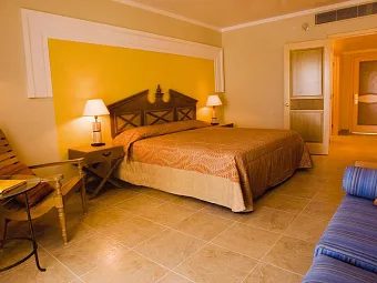 Отель IBEROSTAR ROSE HALL BEACH 5*