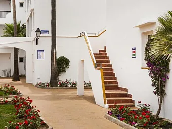 Отель GLOBALES BOUGANVILLA 3*