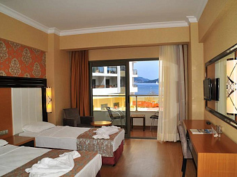 GOLDEN ROCK BEACH HOTEL 5*