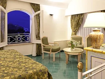 Отель IL MORESCO 5*