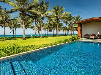 One Bedroom Beachfront Pool Villa