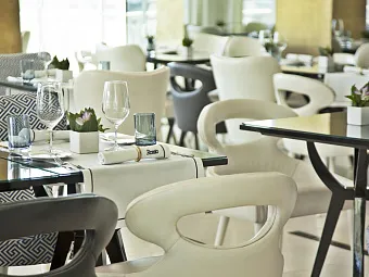 Отель ALTIS AVENIDA 5*