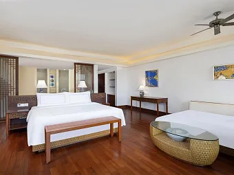 SWISSOTEL & GRANG MERCURE YALONG BAY 5*