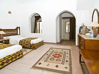 Отель SONESTA BEACH 5*