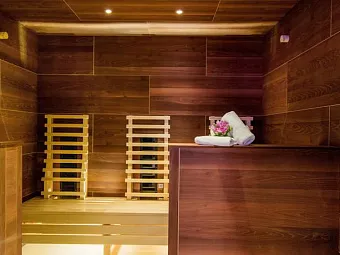 Отель OESTERREICHISCHER HOF HOTEL 4*