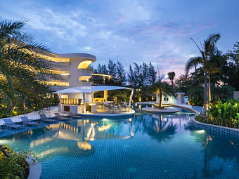 NOVOTEL PHUKET KARON BEACH RESORT AND SPA 4*