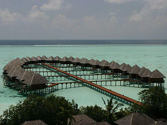 OLHUVELI BEACH & SPA RESORT 4*