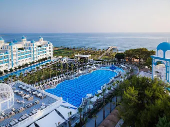 RUBI PLATINUM SPA RESORT & SUITES 5*