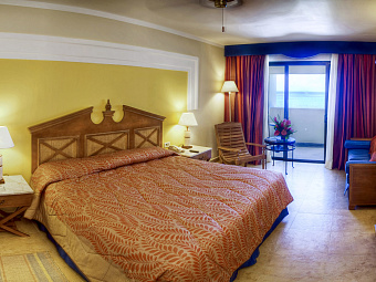 IBEROSTAR ROSE HALL BEACH 5*