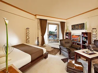  Suite Room