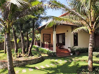 Отель GOLDEN COAST RESORT & SPA 4*