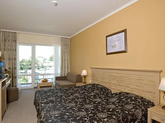 DIT EVRIKA BEACH CLUB HOTEL 4*