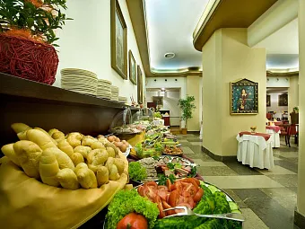 Отель ROKOKO 4*