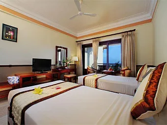 Отель GOLDEN COAST RESORT & SPA 4*