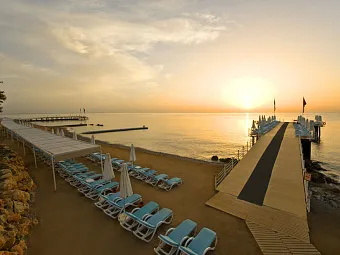 AMARA LUXURY RESORT & VILLAS 5*