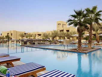 Отель HOLIDAY INN RESORT DEAD SEA 5*