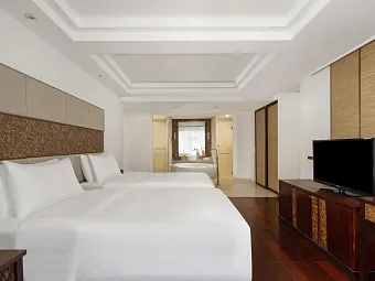 SWISSOTEL & GRANG MERCURE YALONG BAY 5*