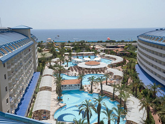 CRYSTAL ADMIRAL RESORT SUITES & SPA 5*