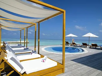 Отель LILY BEACH RESORT & SPA 5*