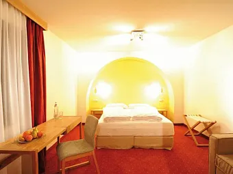 Отель KOENIG HOTEL 3*
