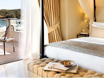 SANI ASTERIAS SUITES 5*