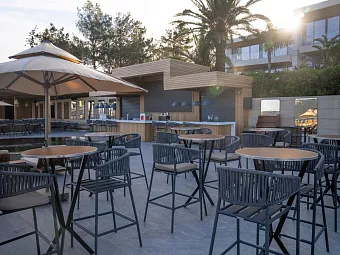 THE NORM COLLECTION DOOR'A 5*