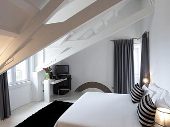 Отель FAROL DESIGN 5*