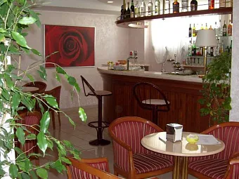 Отель IMPERIAL BEACH 4*