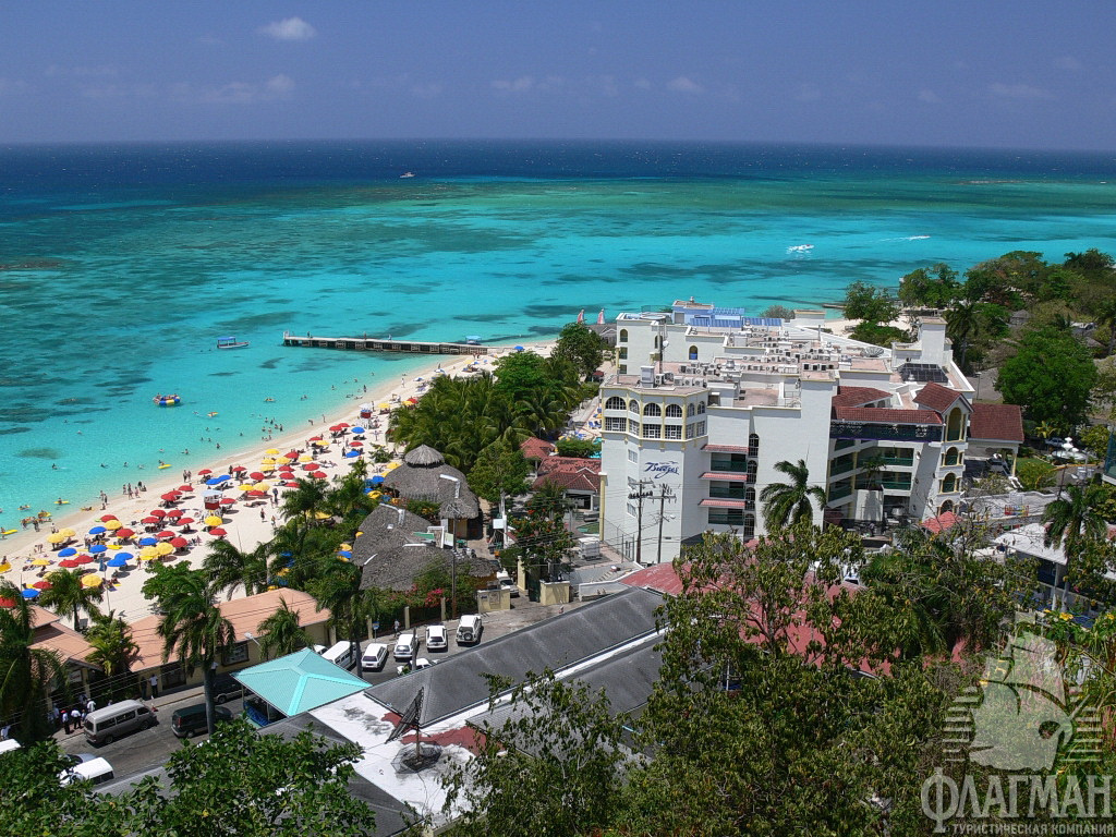 Вид на пляж dr Сave Beach