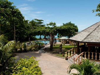 CASTELLO BEACH PRASLIN 4*